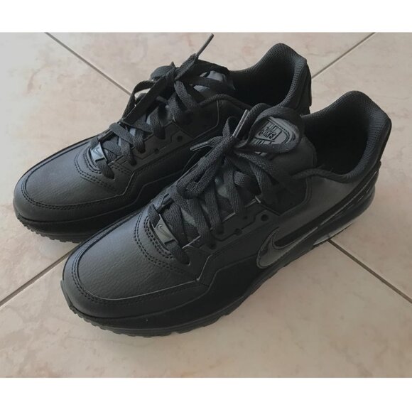 🆕Nike Men’s Black/Black/Black Leather Air Max Lifestyle Running Sneakers - Picture 1 of 9
